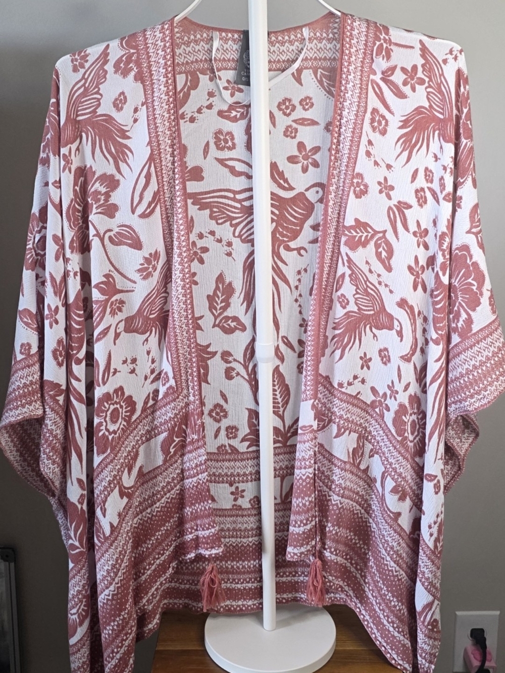 Vince Camuto Boho Bird Print Tassel Kimono | Coral & Ivory Open Front Cover Up - Picture 3 of 8